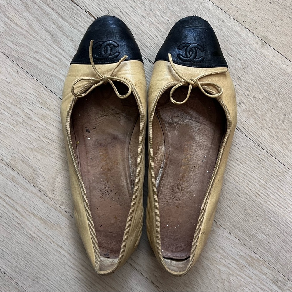 Chanel ballet flats size 37